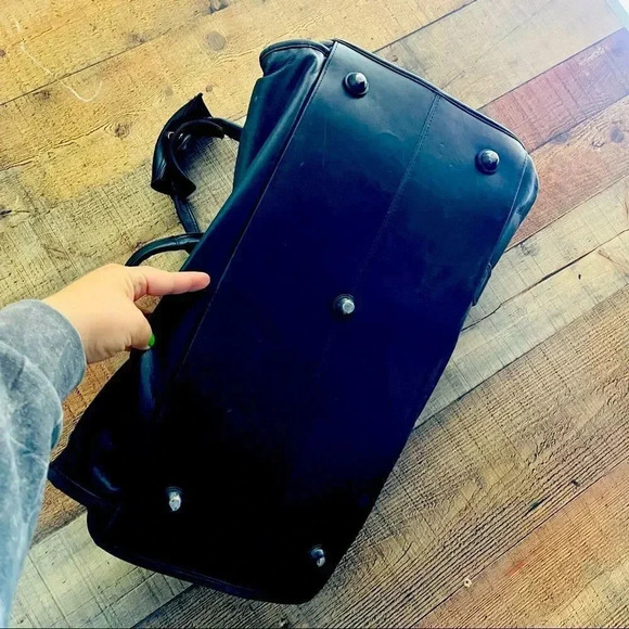 Tumi VTE Leather Carryall Overnight/Weekender/Duffle Bag W Locks - Picture 9 of 10